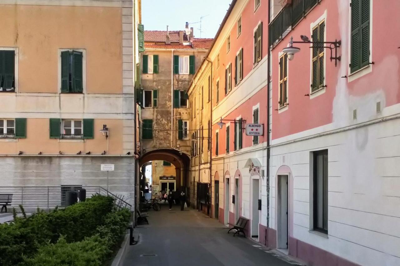 Casa Di Claude 2 Finalmarina Lejlighed Finale Ligure Eksteriør billede