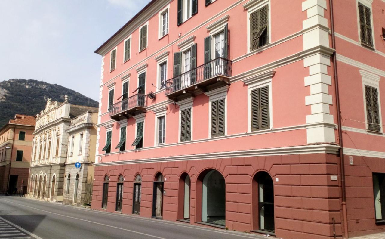Casa Di Claude 2 Finalmarina Lejlighed Finale Ligure Eksteriør billede